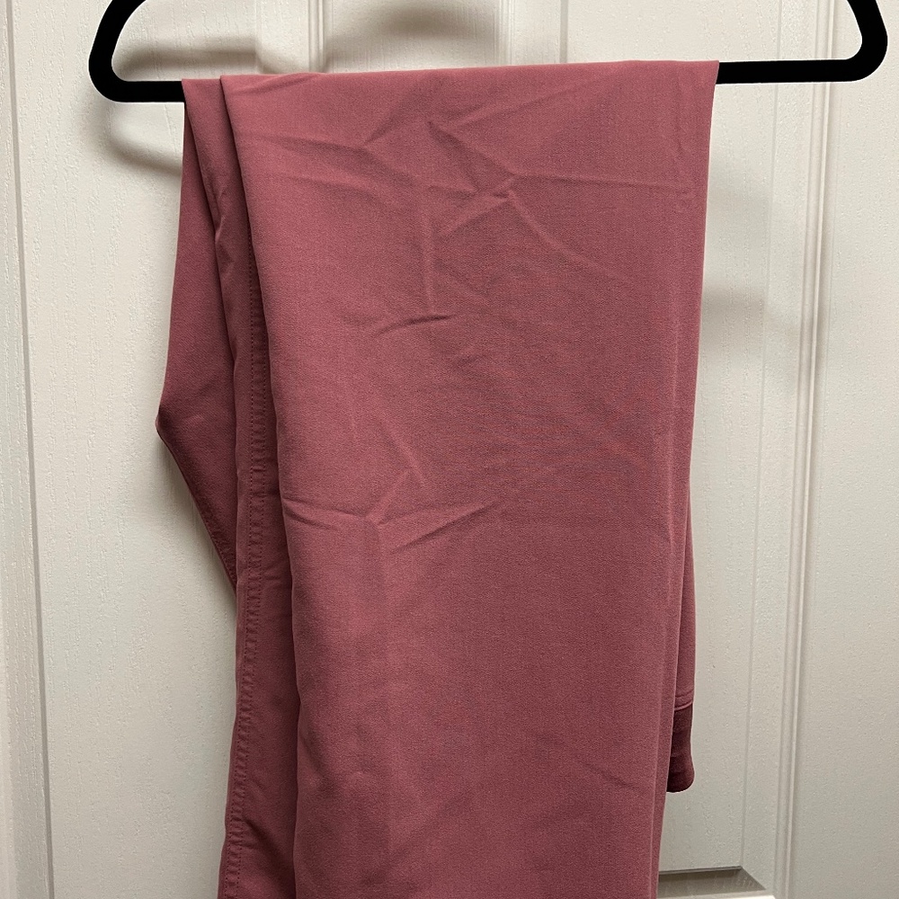 Figs Mauve Livingston basic scrub pants